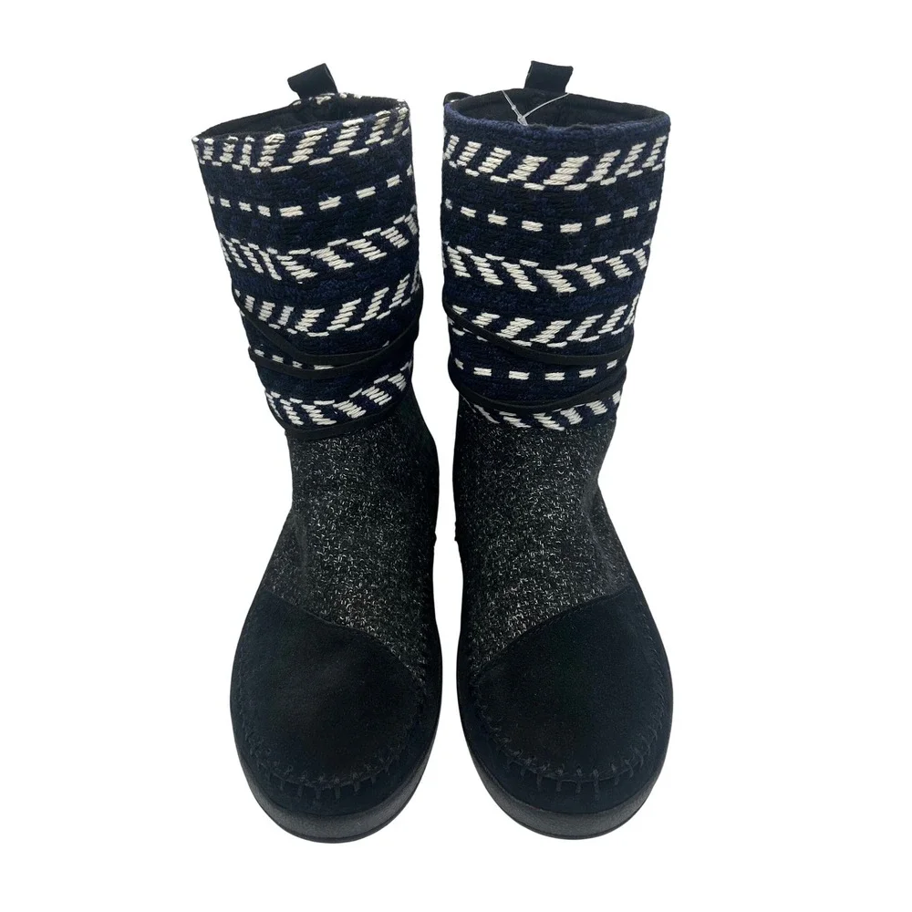 New TOMS‎ Nepal Pull on Ankle Boots Suede Trim Back Detail Navy Women's Size 8M